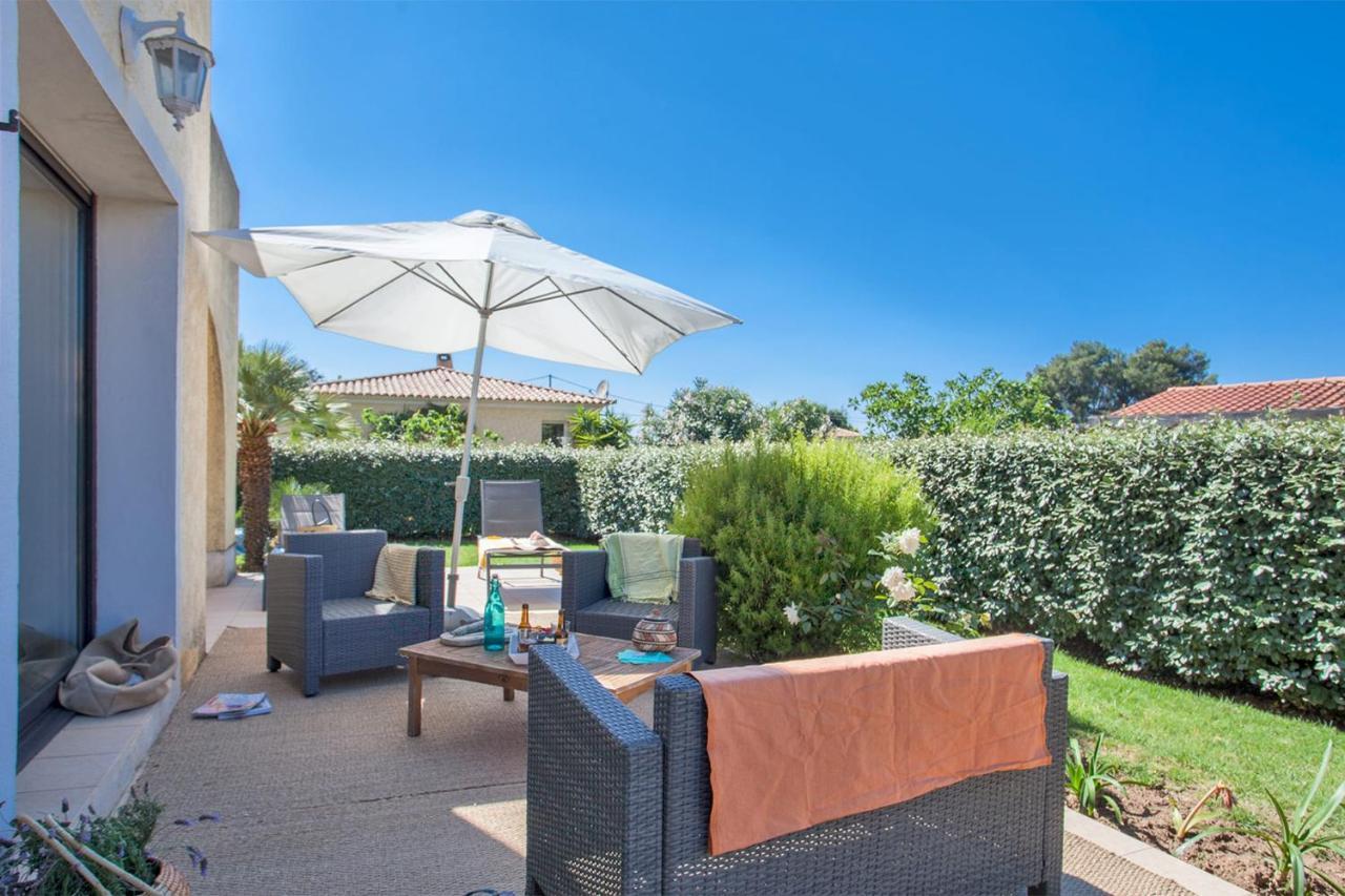 Location De Vacances Olivier Jardin Privatif Et Piscine Chauffee Partagee กาลวี ภายนอก รูปภาพ