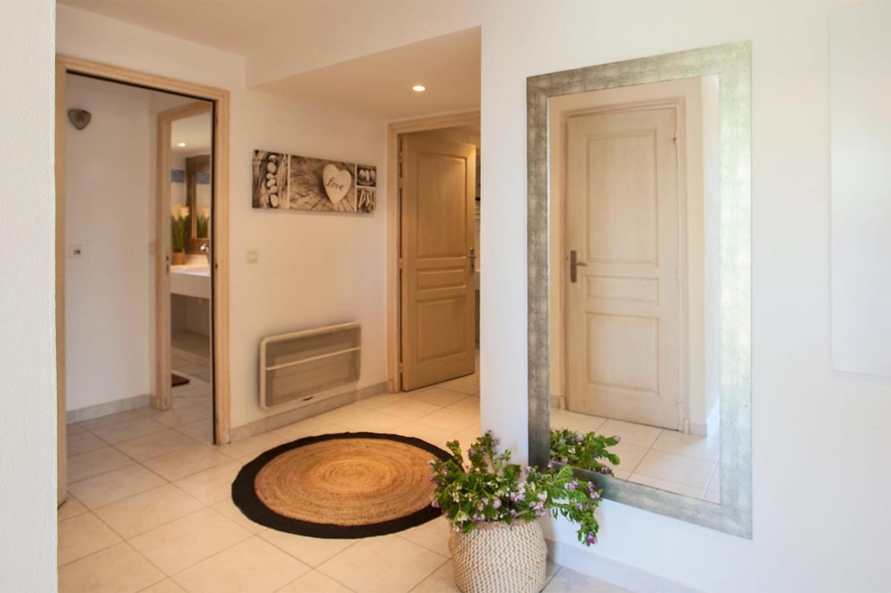 Location De Vacances Olivier Jardin Privatif Et Piscine Chauffee Partagee กาลวี ภายนอก รูปภาพ